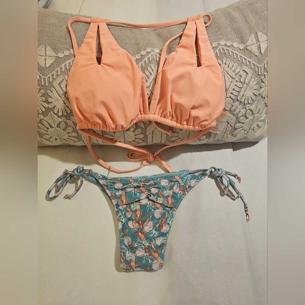 NWOT BATHING SUITS SET